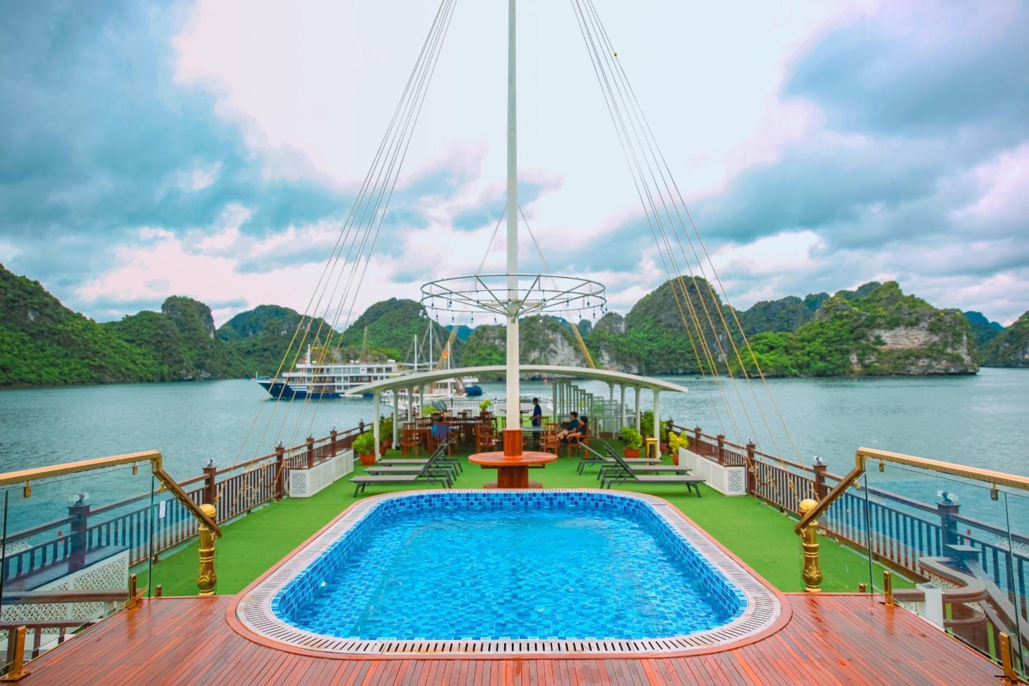 Hotel Le Journey Elegance Cruise Ha Long Esterno foto