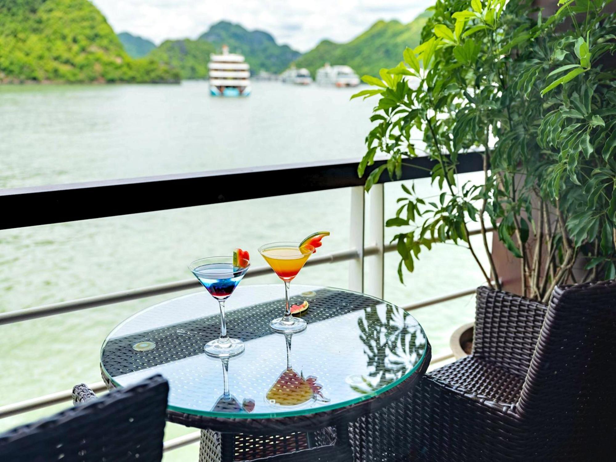 Hotel Le Journey Elegance Cruise Ha Long Esterno foto